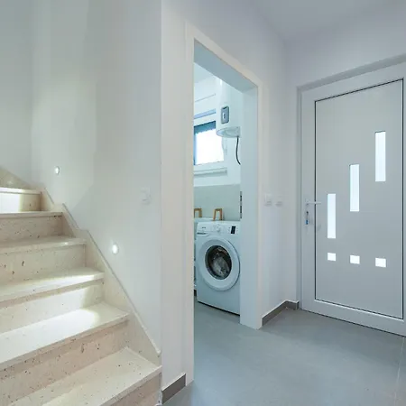 3 Bedroom Gorgeous In *