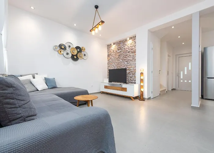 3 Bedroom Gorgeous In *