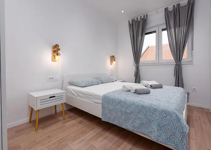 3 Bedroom Gorgeous In Appartamento
