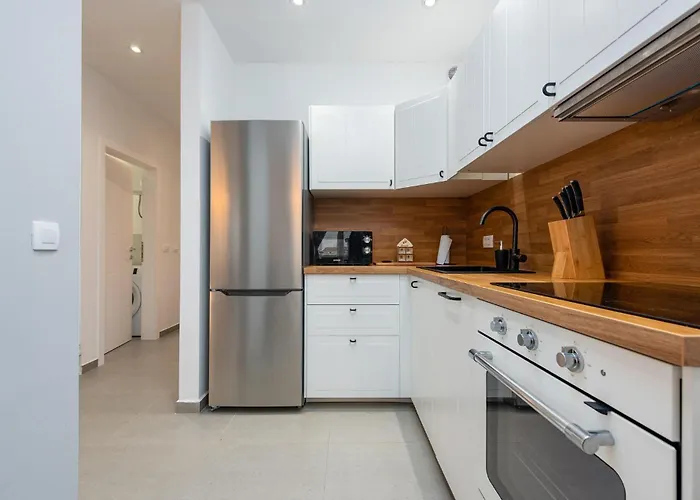 3 Bedroom Gorgeous In Appartamento *